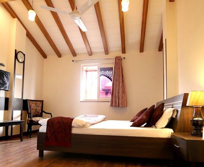 酒店 Aiwan E Shahi