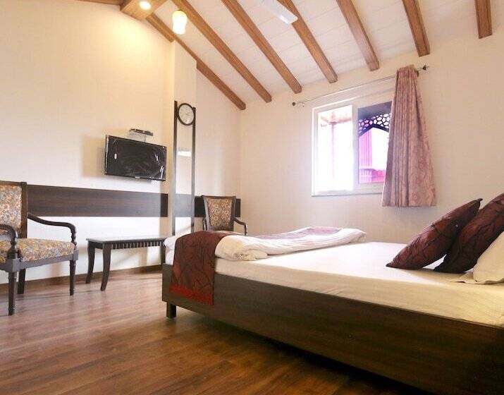 호텔 Aiwan E Shahi