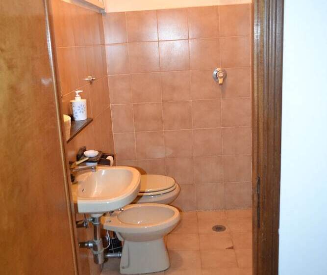 호텔 Albergo Abruzzese