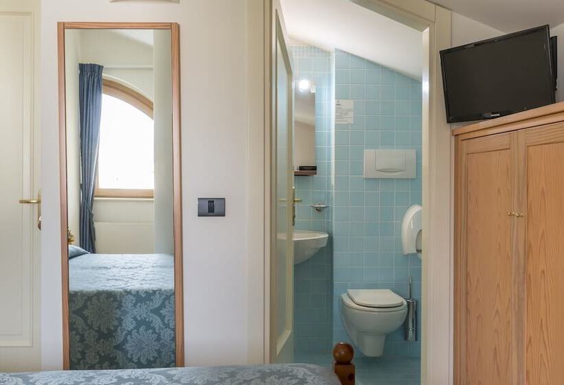 هتل Albergo Il Giardino Del Rio