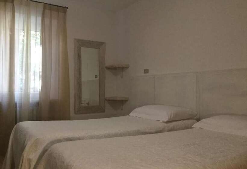 ホテル Albergo Ristorante Leso