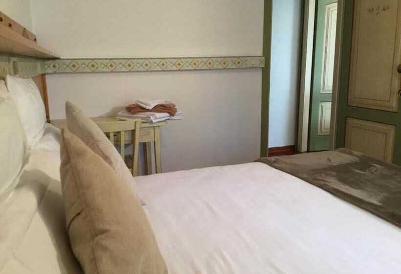 ホテル Albergo Ristorante Leso