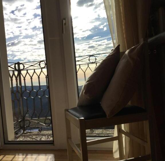 ホテル Albergo Ristorante Leso