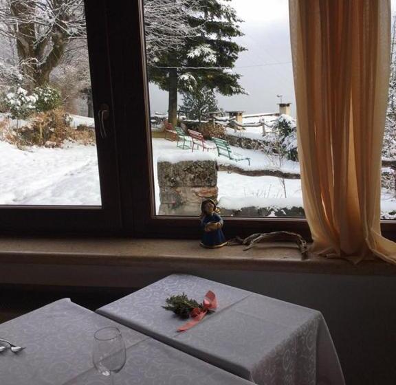 ホテル Albergo Ristorante Leso