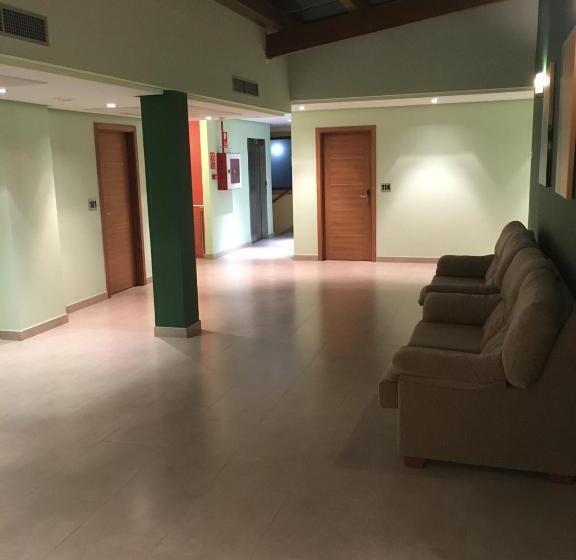 בית מלון כפרי Area De Servicio Los Chopos