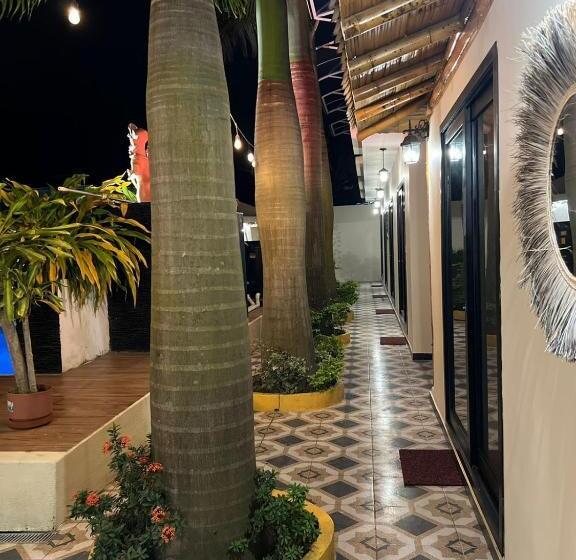 فندق Berlín International