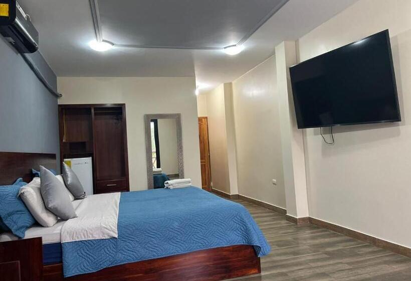 فندق Berlín International