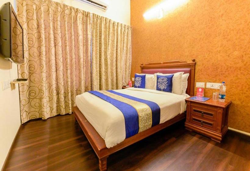 Отель Cochin City Residency