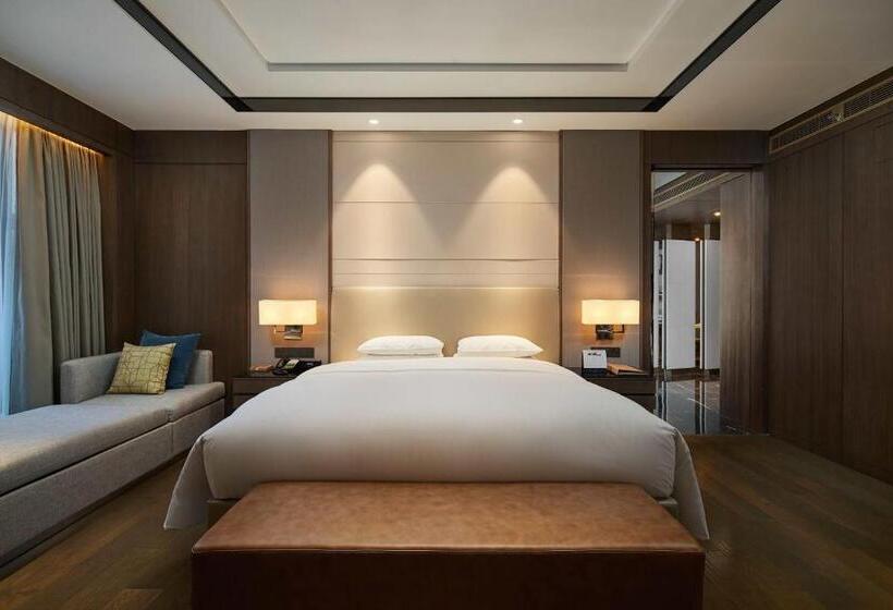 Отель Courtyard By Marriott Xinchang