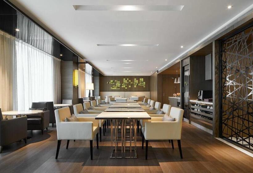 Отель Courtyard By Marriott Xinchang