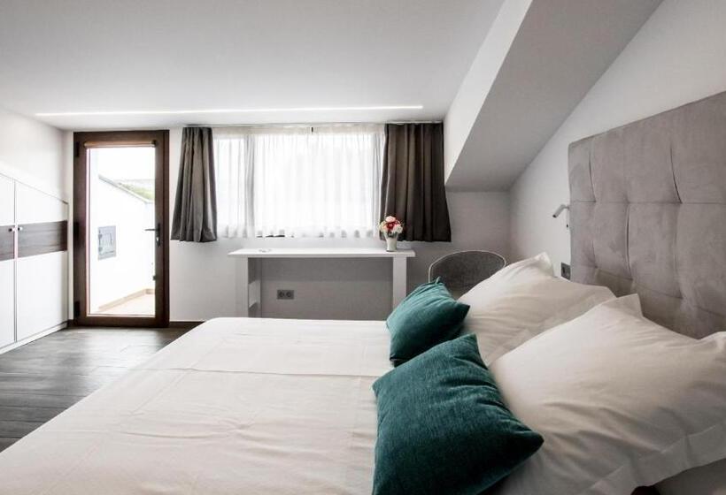 בית מלון כפרי Duque De Calabria