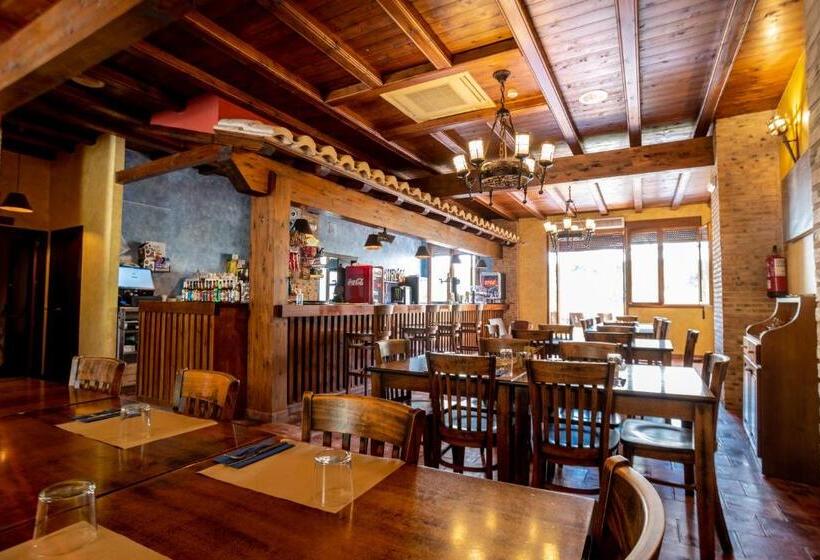 فندق Hostal El Guerrer