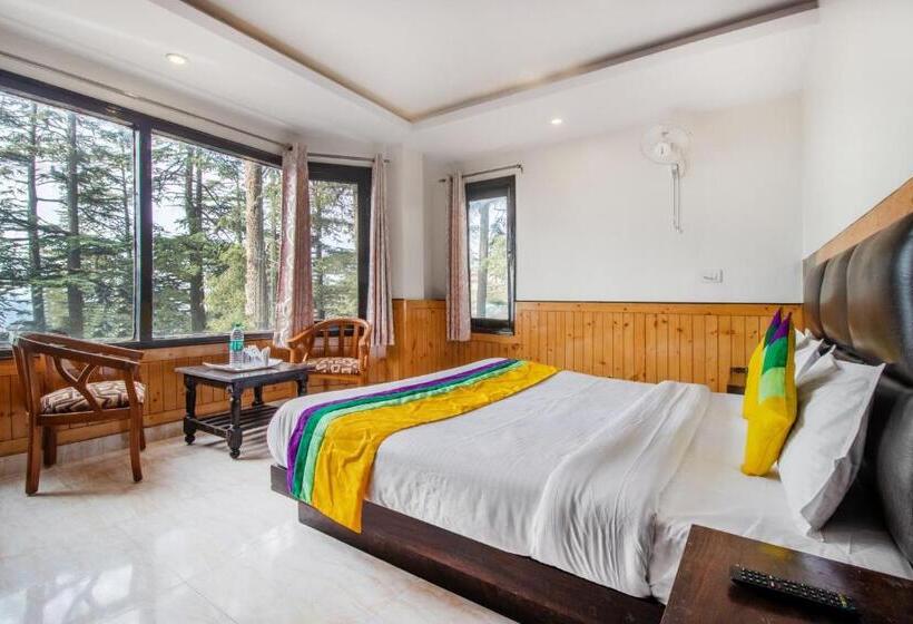 Itsy Hotels Avantika With Forest View