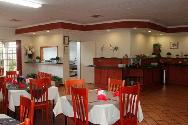 בית מלון כפרי Jacaranda Lodge