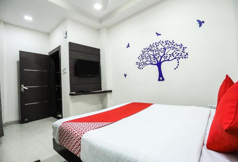 ホテル Madhuram Palace