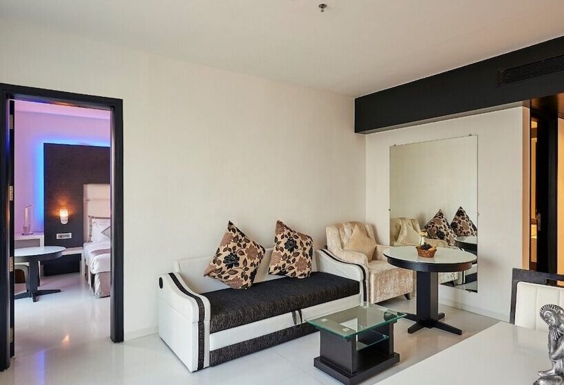 酒店 Eskay Resorts By Muza