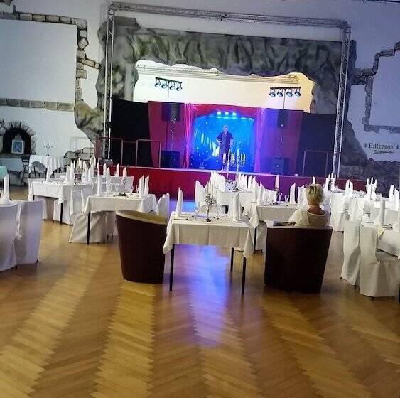 ホテル Pension Und Restaurant Die Burg