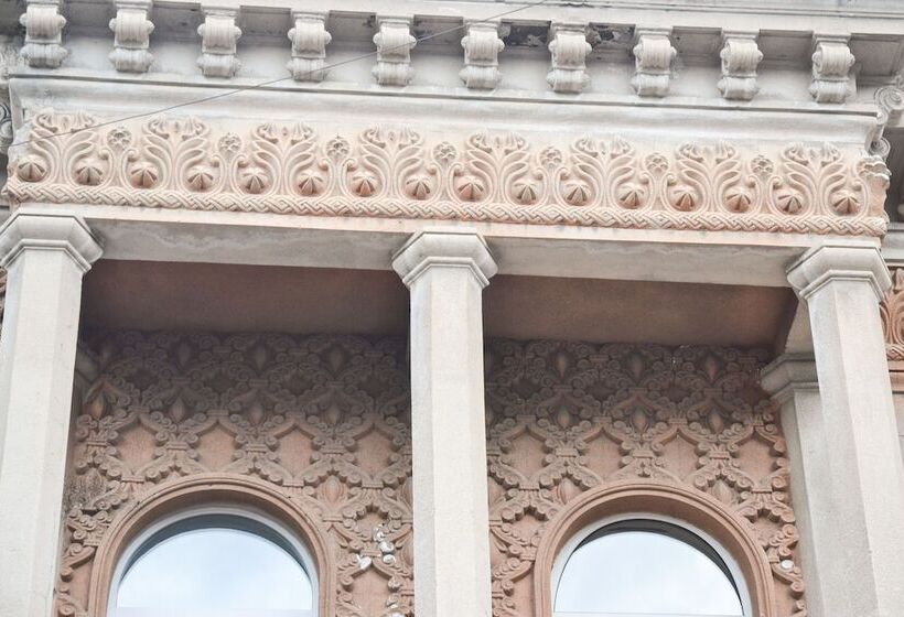 هتل Piccolo Casa Bella