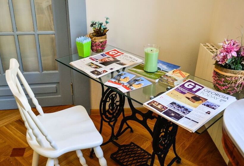 هتل Piccolo Casa Bella