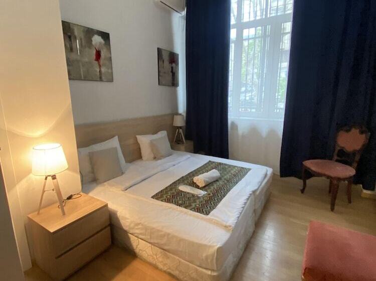 هتل Piccolo Casa Bella