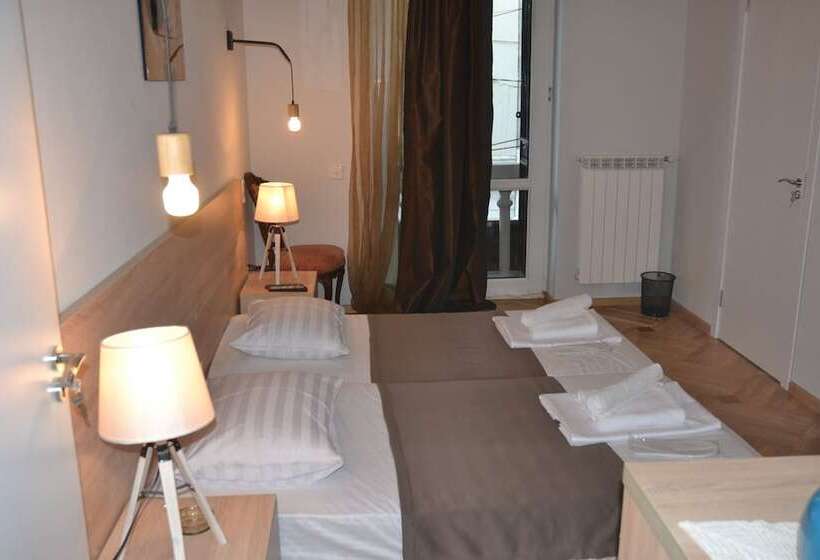 هتل Piccolo Casa Bella