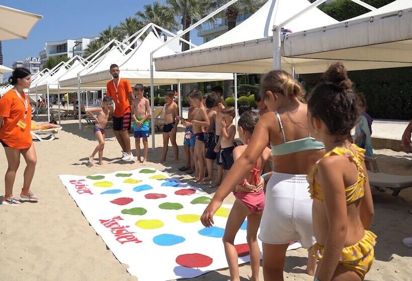 בית מלון כפרי Premium Beach