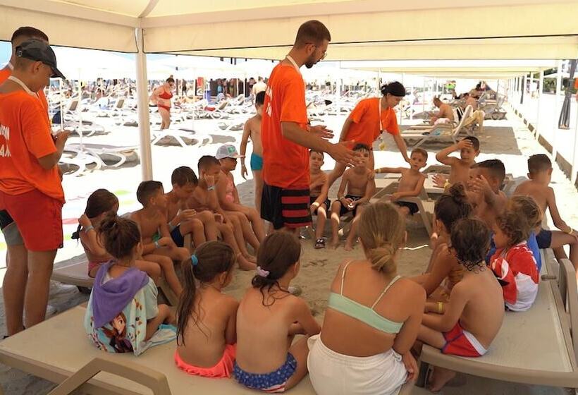 בית מלון כפרי Premium Beach