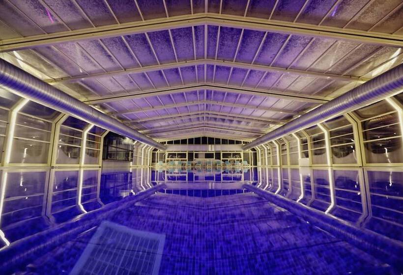 בית מלון כפרי Premium Beach