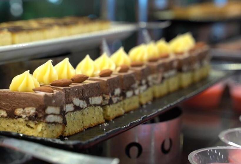 בית מלון כפרי Premium Beach