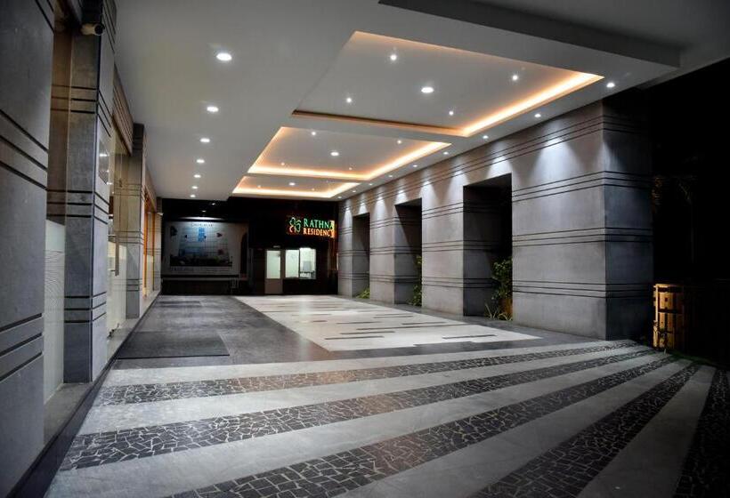 ホテル Rathna Residency