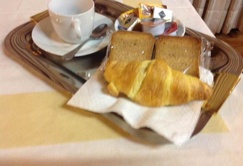 호텔 Ristorante Albergo Roma