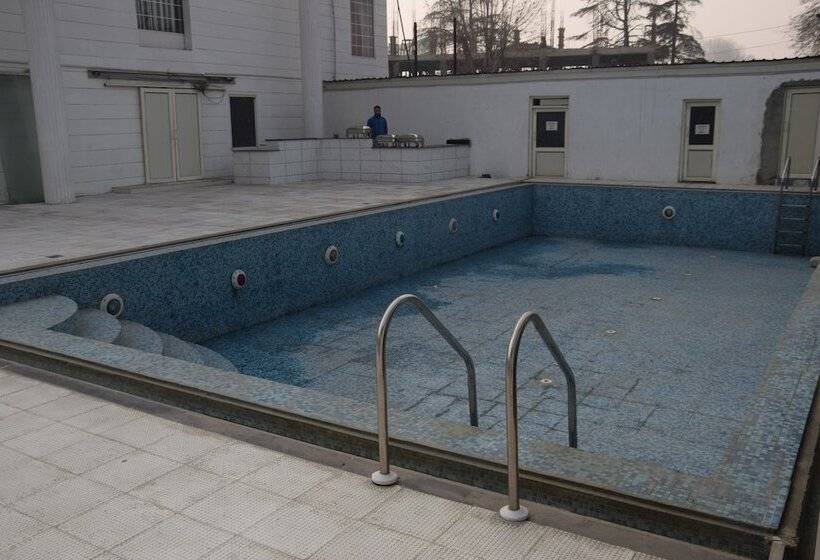 בית מלון כפרי Rose Petal