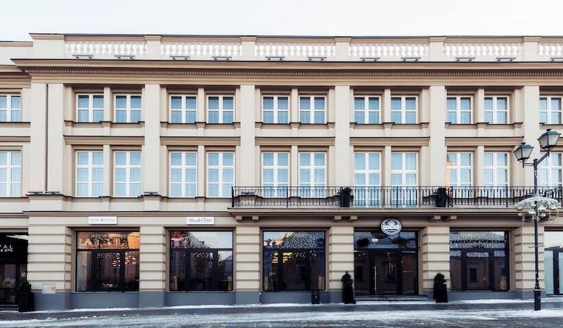 Отель Royal & Spa