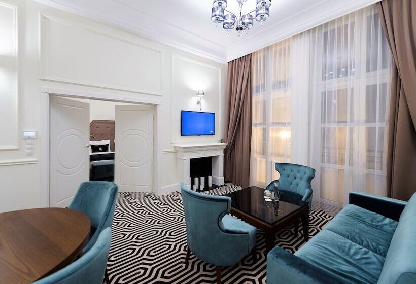 Отель Royal & Spa