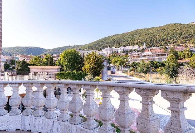 San Giovanni Rotondo Palace   Alihotels