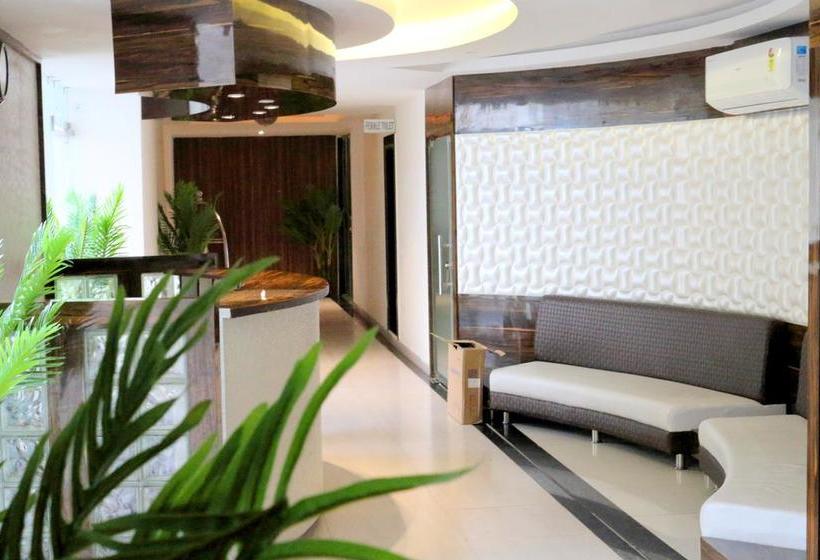 ホテル Sudarshan City Walk