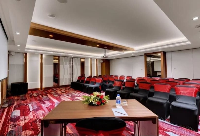 هتل The Fern Goregaon