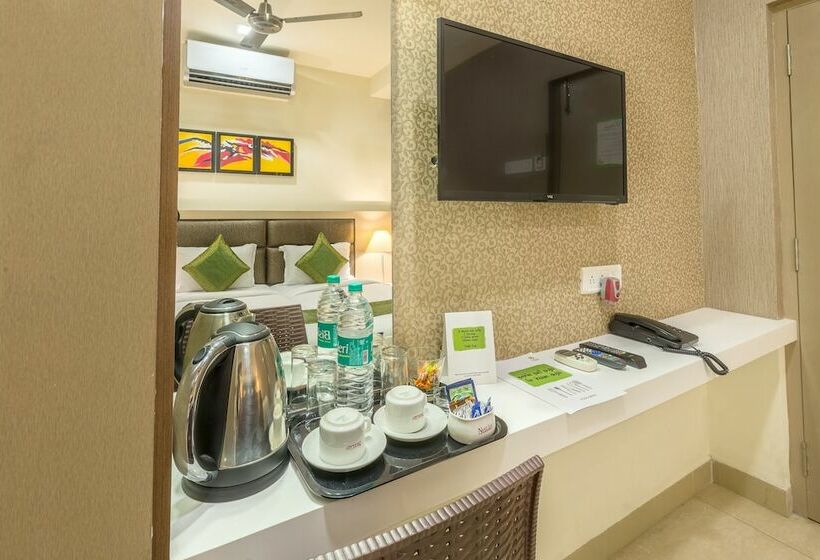 Отель Treebo Nestlay Airport Alandur