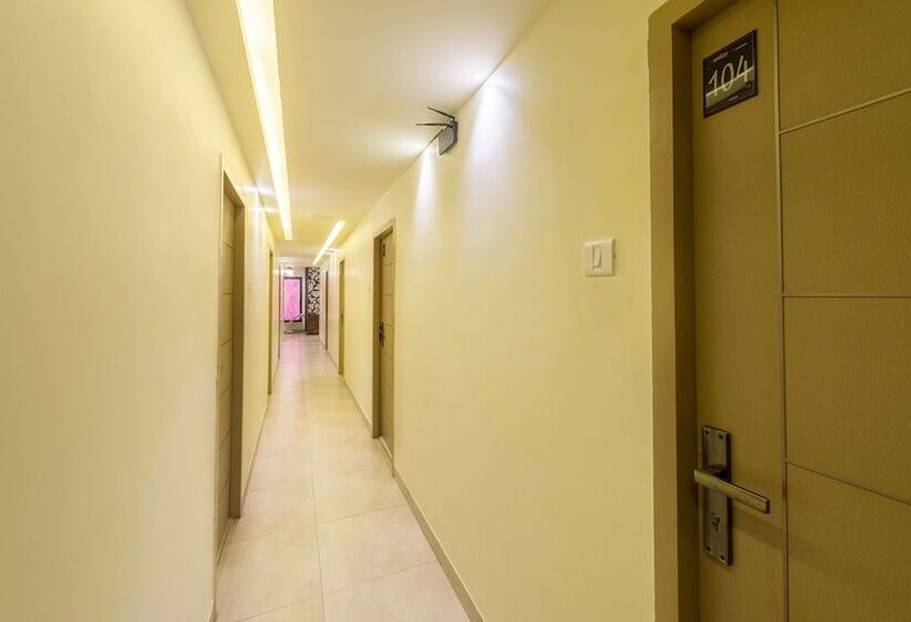 Отель Treebo Nestlay Airport Alandur