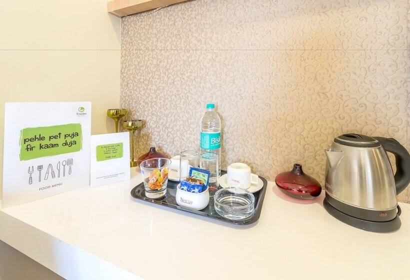 Отель Treebo Nestlay Airport Alandur