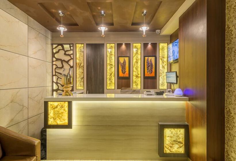 هتل Treebo Nestlay Airport Alandur