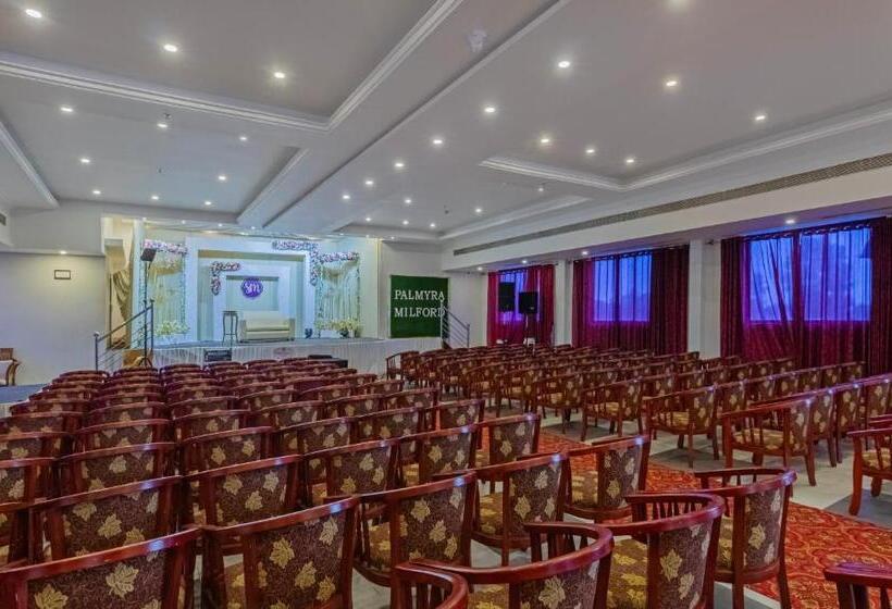 酒店 Treebo Premium Palmyra Milford, 2 Km From Alleppey Beach