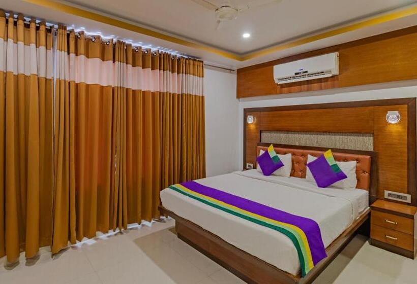 酒店 Treebo Premium Palmyra Milford, 2 Km From Alleppey Beach