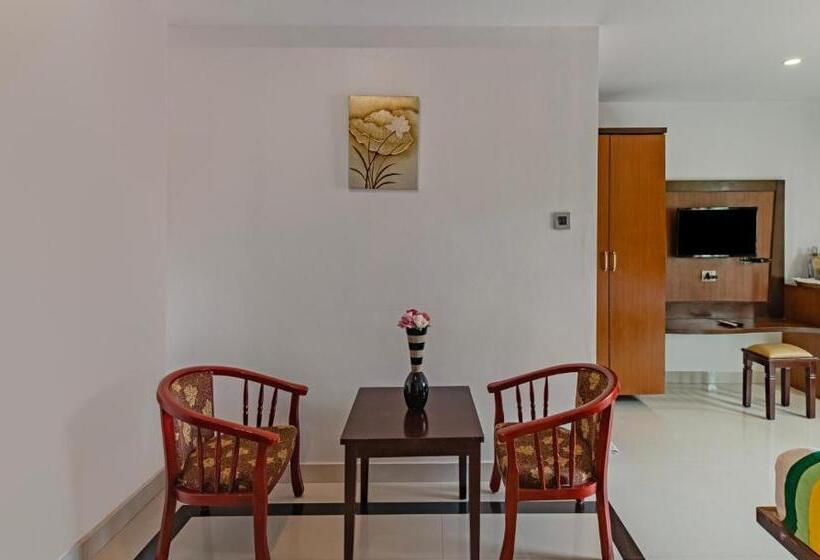 酒店 Treebo Premium Palmyra Milford, 2 Km From Alleppey Beach