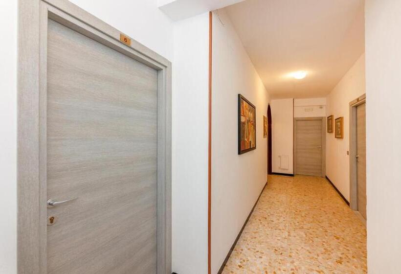 ホテル Villa Adriana