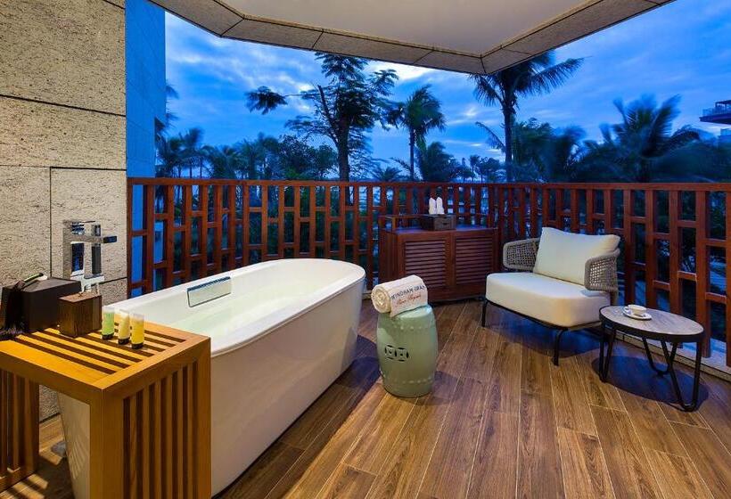 בית מלון כפרי Wyndham Grand Plaza Royale Wenchang