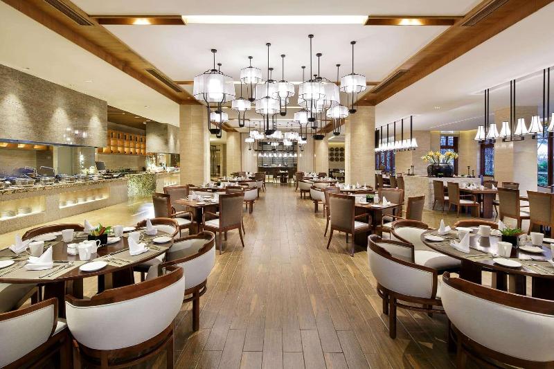 בית מלון כפרי Wyndham Grand Plaza Royale Wenchang