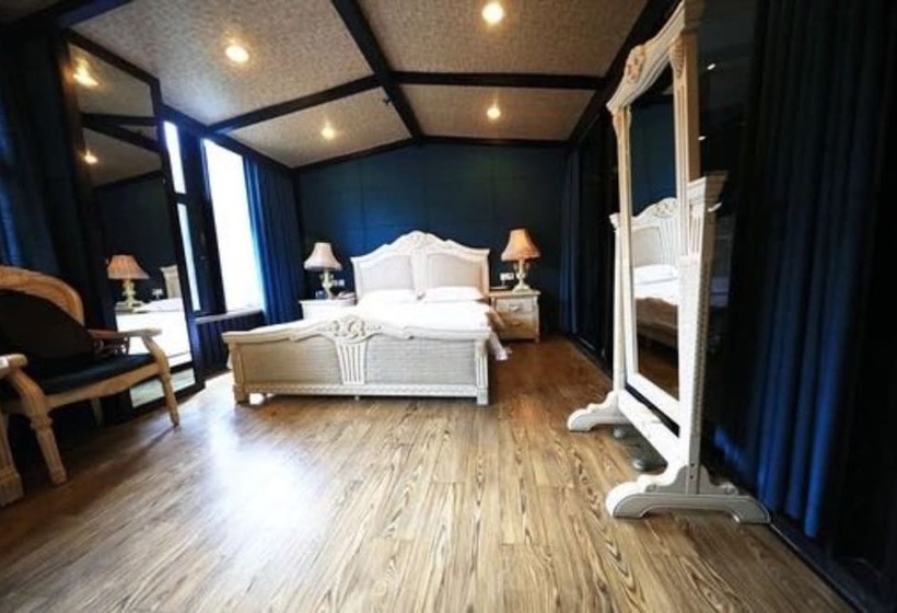 هتل Yema Silk Road Inn