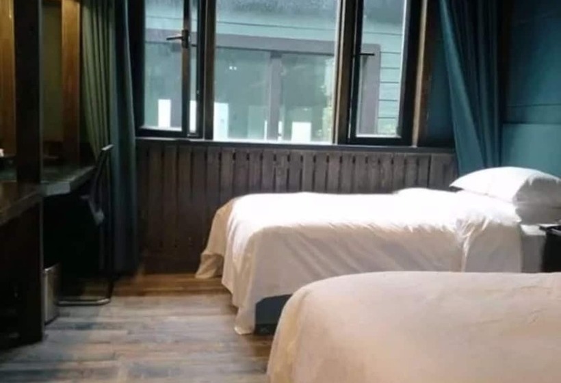 هتل Yema Silk Road Inn