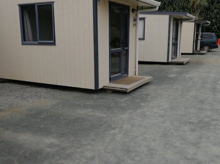 Greenwood Park Motel